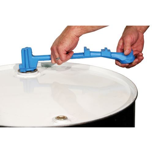 Universal Plug Wrenches - Solid Ductile Iron, 15-1/2" Handle, Solid Ductile Iron Sidevic Inc.