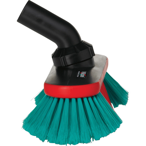 Brosse avec t&ecirc;te ajustable et alimentation en eau pour v&eacute;hicules de la s&eacute;rie Transport Sidevic Inc.
