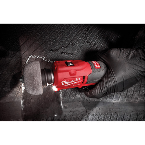 Ponceuse de pneus &agrave; basse vitesse M12 Fuel Sidevic Inc.