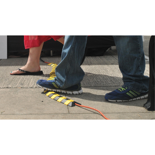 Syst&egrave;me de protection de c&acirc;bles Ultra-Sidewinder - petit , 39,5" x 3" x 0,75", 32000 lb (16 tonnes) Sidevic Inc.