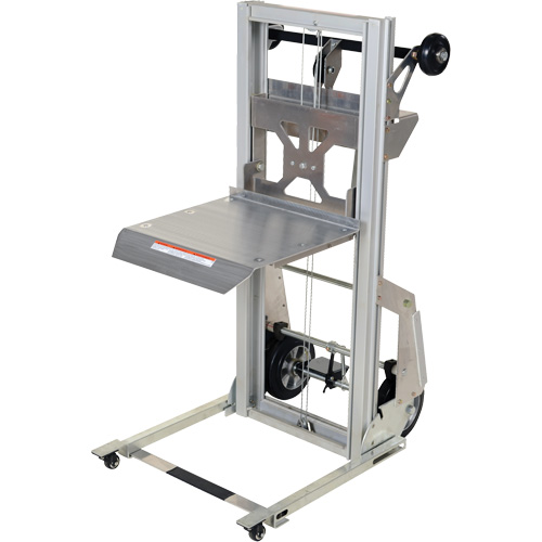 Appareil de levage portatif en aluminium, M&eacute;canisme Pompe au pied, Capacit&eacute; de 200 lb, Levage max de 61" Sidevic Inc.