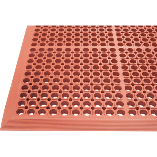 Tapis de s&eacute;rie Competitor, &agrave; fentes, 3' x 5' x 7/8", Orange, Caoutchouc naturel Sidevic Inc.