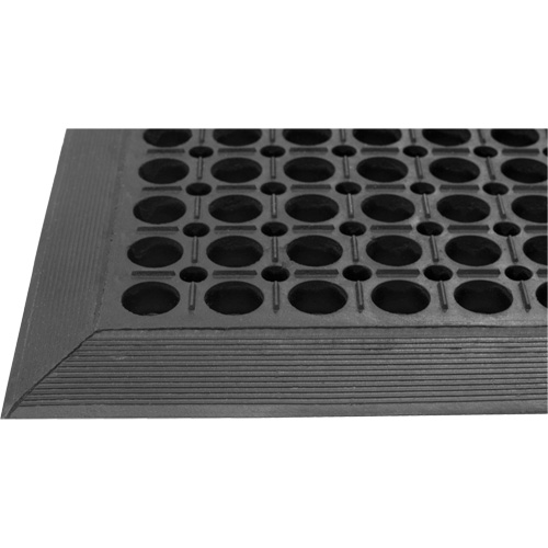 Competitor Series Mats, Slotted, 3' x 5' x 7/8", Black, Natural Rubber Sidevic Inc.