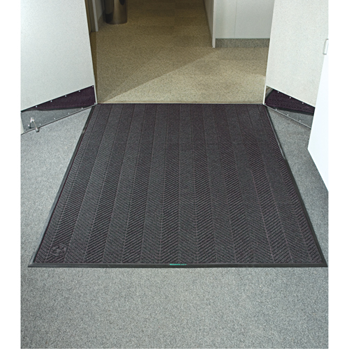 Waterhog&reg; Eco Elite Matting, Wiper/Scraper, 4' x 6' x 3/8", Grey Ash Sidevic Inc.