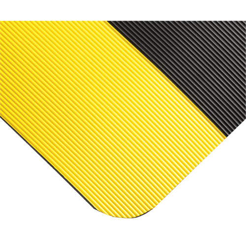 Tapis ondul&eacute; pour tableau de contr&ocirc;le no 702, 3' la x 5' lo, 1/4" &eacute;paisseur, Noir/Jaune, PVC Sidevic Inc.