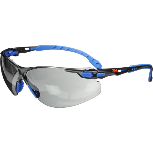 Lunettes de s&eacute;curit&eacute; Solus avec lentilles Scotchgard, Lentille Grise/fum&eacute;e, Antibu&eacute;e, R&eacute;pond ou surpasse la norme CSA Z94.3 Sidevic Inc.