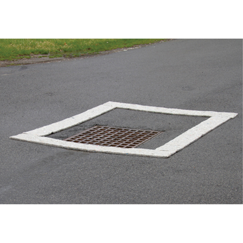 Spilltration Husky Strips, Oil Only, 64" x 8", 4 gal. Absorbancy Sidevic Inc.