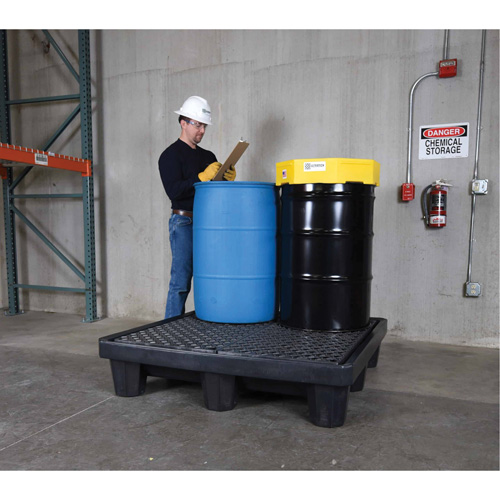Ultra-Spill Pallet mod&egrave;le &eacute;conomique, 4 barils, Capacit&eacute; de d&eacute;versement 66 gal. US, 53" x 53" x 11,8" Sidevic Inc.