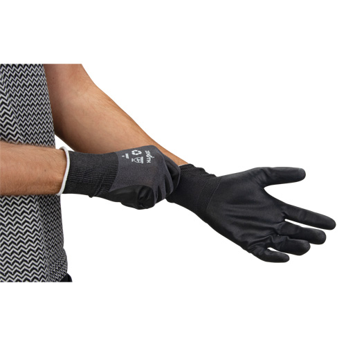Gants &eacute;cologiques enduits et perm&eacute;ables &agrave; l'air, 7, R&ecirc;vetement Mousse de nitrile, Calibre 21, Enveloppe en Nylon/rPET Sidevic Inc.