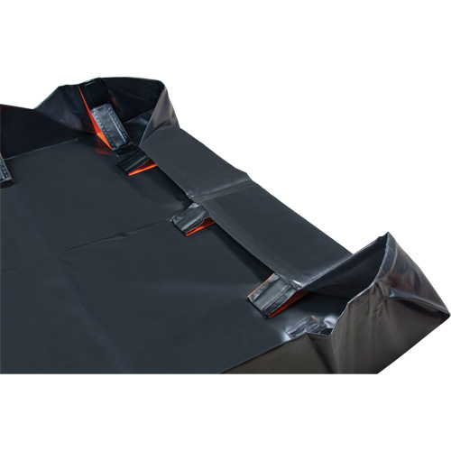 Berme d&eacute;ployable &agrave; mur IBX, Capacit&eacute; 2244 gal. US, 12' la x 25' lo x 12" h, Support &agrave; encliqueter Sidevic Inc.