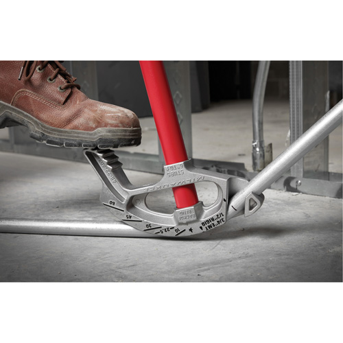 Machine &agrave; plier les conduits en aluminium Sidevic Inc.