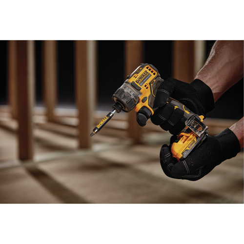 Trousse de tournevis &agrave; moteur sans balai Xtreme, 1/4", 12 V, 200 UWO couple max., Lithium-ion bloc-pile Sidevic Inc.