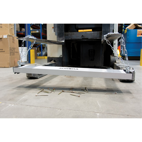 Balais de cour magn&eacute;tique, 36" la Sidevic Inc.