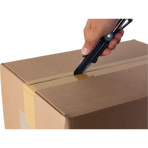 18mm Professional Knife with Ratchet, Stainless Steel, Heavy-Duty, Plastic Handle Sidevic Inc.