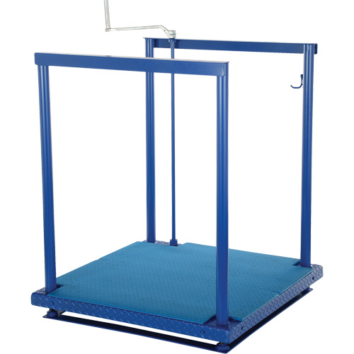 Plateforme de travail Posi-Crank ergonomique avec tapis anti-fatigue, 36" la x 72" pr, Capacit&eacute; de 500 lb, Enti&egrave;rement soud&eacute; Sidevic Inc.