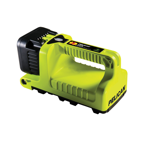 Lantern, LED, 588 Lumens, C Batteries Sidevic Inc.