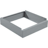 Base en retrait pour casiers &eacute;conomiques Clean Line, 1 Blocs, 4" lo x 12" la x 18" p, Gris, Acier Sidevic Inc.
