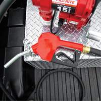 Pistolet de distribution automatique rouge pour essence Sidevic Inc.