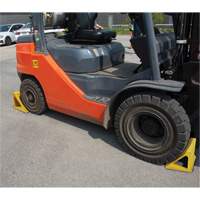 Iron Wheel Chocks Sidevic Inc.