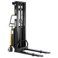 Gerbeur pour chariot &eacute;l&eacute;vateur, Fonctionnement &eacute;lectrique, Capacit&eacute; 2000 lb, Lev&eacute;e max 118" Sidevic Inc.