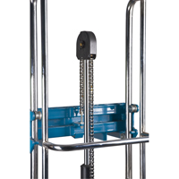 Gerbeur hydraulique &agrave; plateforme, M&eacute;canisme Pompe au pied, Capacit&eacute; de 880 lb, Levage max de 60" Sidevic Inc.