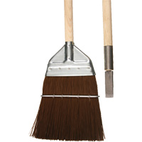 Balai de cantonnier avec ciseau, Manche en Bois, Soies en Polypropyl&egrave;ne, 56" lo Sidevic Inc.