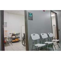 Chaises pliantes, Poly&eacute;thyl&egrave;ne, Blanc, Capacit&eacute; 350 lb Sidevic Inc.