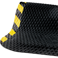 Hog Heaven No. 423 Mats, Diamond, 3-3/4' x 5-3/4' x 5/8", Black/Yellow, Nitrile Sidevic Inc.