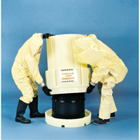 Barils de r&eacute;cup&eacute;ration Poly-Overpack 65, 65 gal. US, Stationnaire Sidevic Inc.