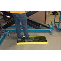Anti-Fatigue Matting, Diamond, 1-2/3' x 3-1/4' x 3/4", Black/Yellow, Polyurethane Sidevic Inc.