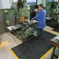 Cushion-Ease&reg; 550 Interlocking Anti-Fatigue Mat, Slotted, 3' x 3' x 3/4", Black, Rubber Sidevic Inc.