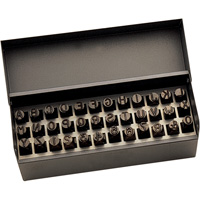Jeu de lettres et num&eacute;ros pour estampage &agrave; la main, 36 morceaux Sidevic Inc.