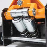 Cric &agrave; planchers pour usage intensif, 3 tonne(s) Capacit&eacute;, 5-1/4" Abaiss&eacute;e, 18-1/4" &eacute;lev&eacute;e, Hydraulique &agrave; main Sidevic Inc.